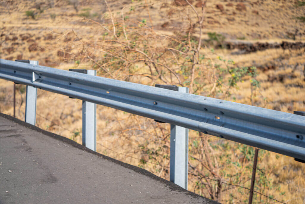 Installation of new guardrails and enhanced shoulder features along Hawaii Belt Road infrastructure